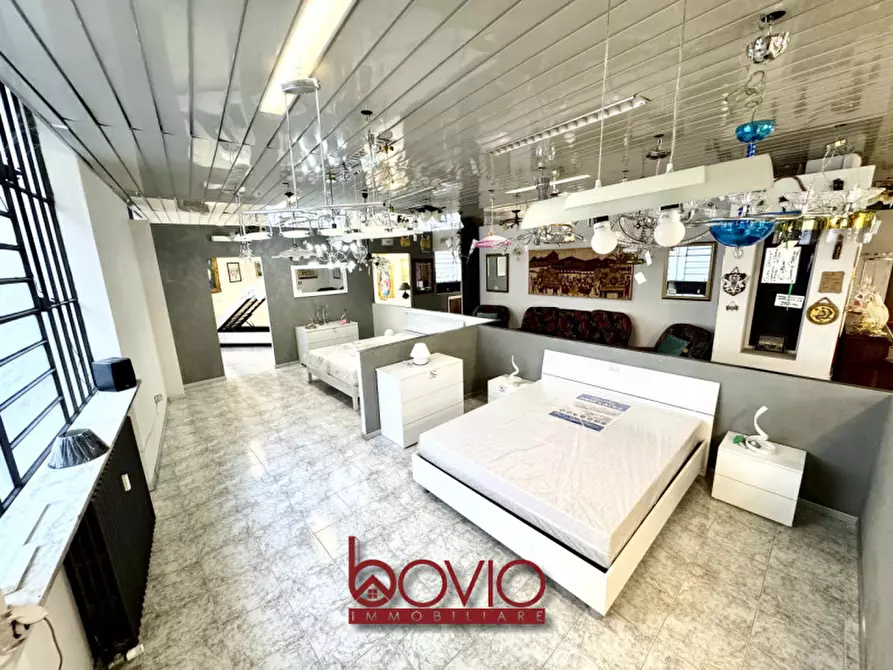 Immagine 35 di Negozio in vendita  in Corso Regina Margherita 166 a Torino