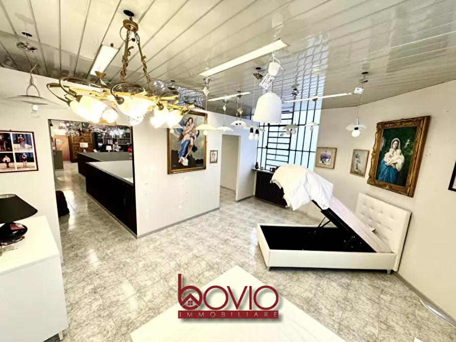 Immagine 39 di Negozio in vendita  in Corso Regina Margherita 166 a Torino