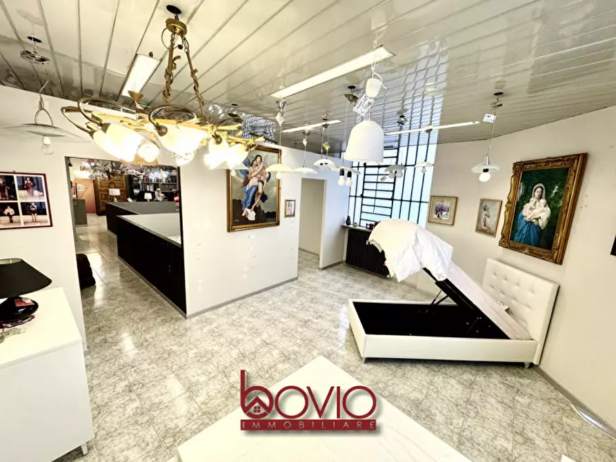 Immagine 40 di Negozio in vendita  in Corso Regina Margherita 166 a Torino