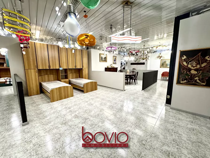 Immagine 45 di Negozio in vendita  in Corso Regina Margherita 166 a Torino
