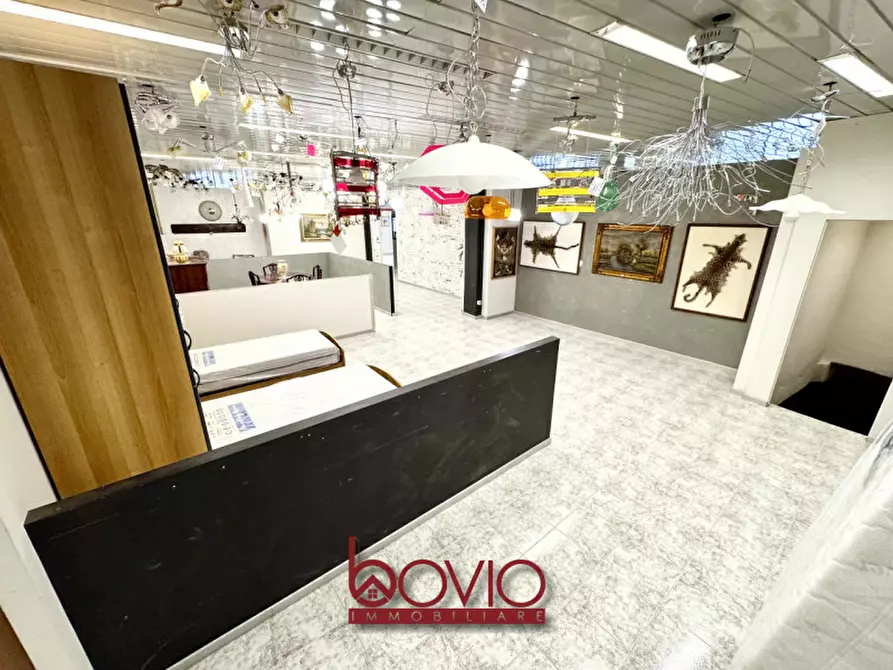 Immagine 54 di Negozio in vendita  in Corso Regina Margherita 166 a Torino