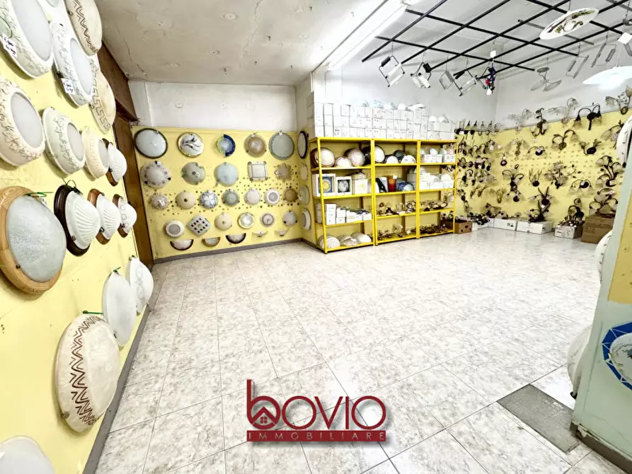 Immagine 71 di Negozio in vendita  in Corso Regina Margherita 166 a Torino