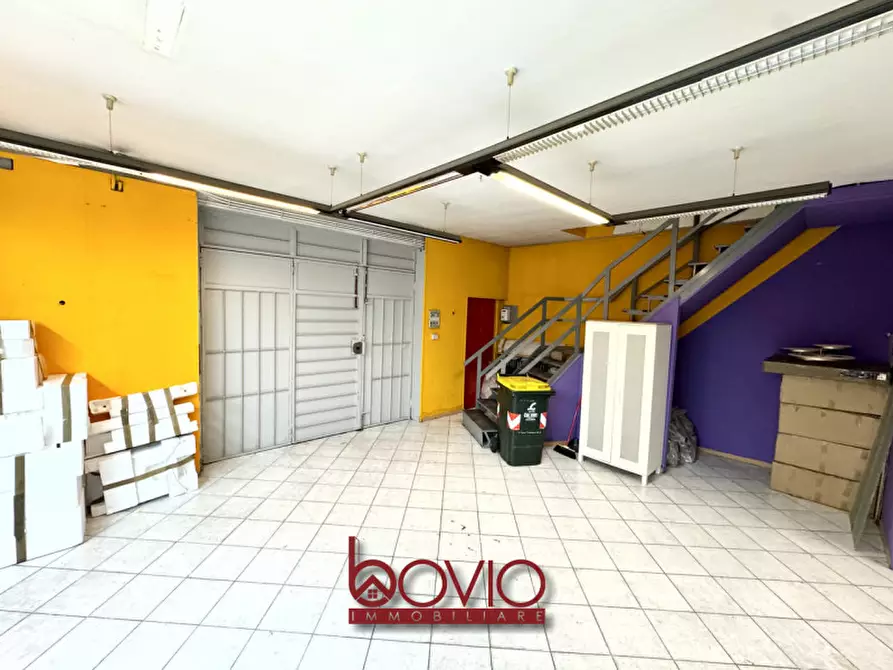 Immagine 92 di Negozio in vendita  in Corso Regina Margherita 166 a Torino