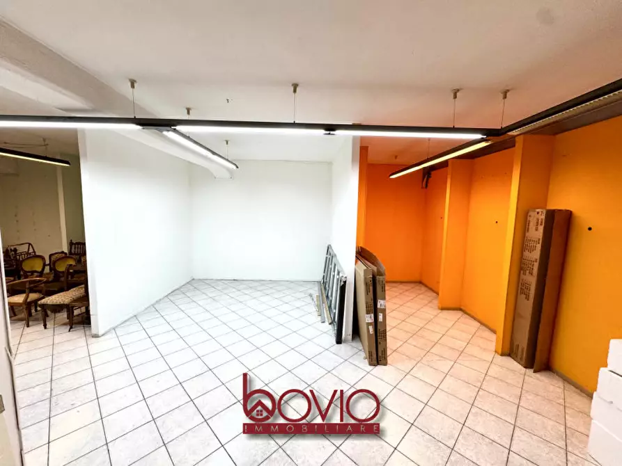 Immagine 97 di Negozio in vendita  in Corso Regina Margherita 166 a Torino