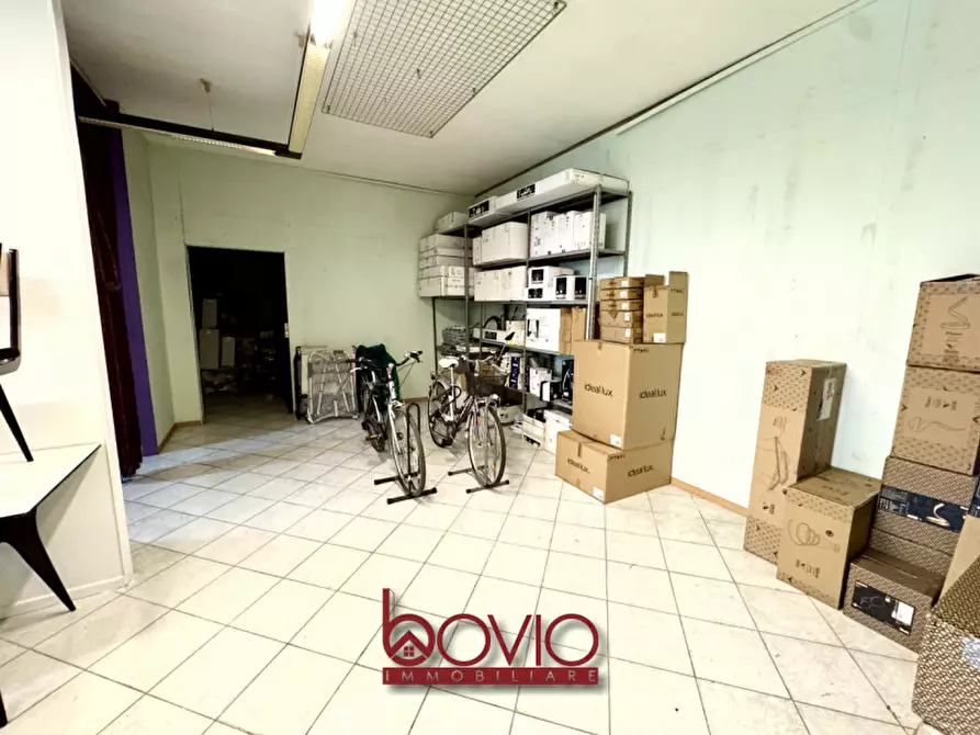 Immagine 98 di Negozio in vendita  in Corso Regina Margherita 166 a Torino