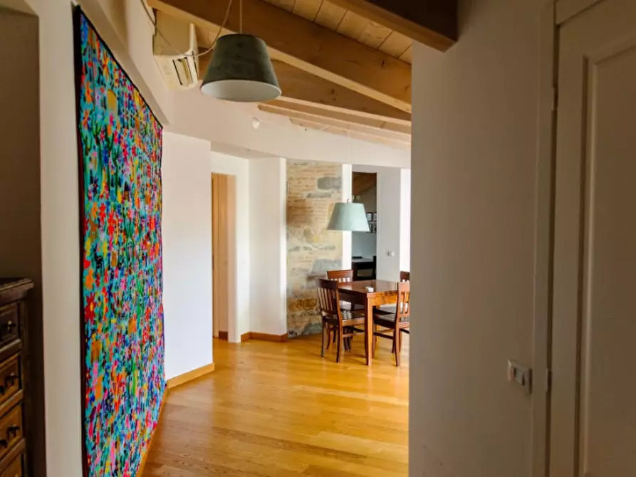 Immagine 5 di Appartamento in vendita  in Via Imbriani 2 a Trieste