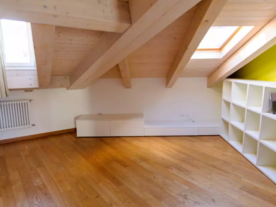 Immagine 26 di Appartamento in vendita  in Via Imbriani 2 a Trieste