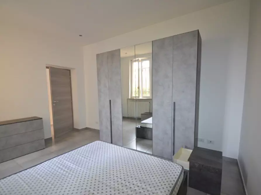 Immagine 11 di Appartamento in affitto  a Pavia