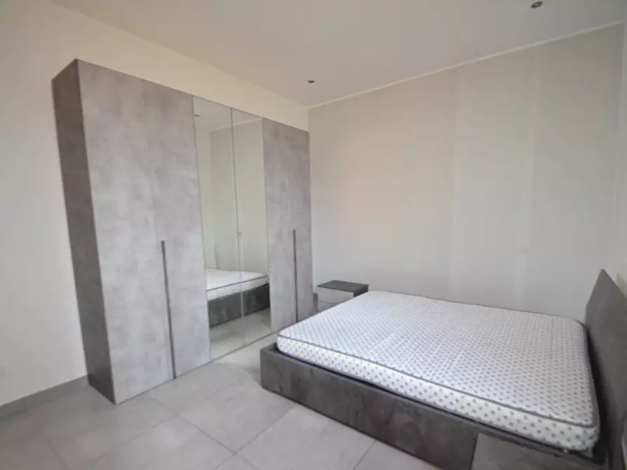 Immagine 14 di Appartamento in affitto  a Pavia