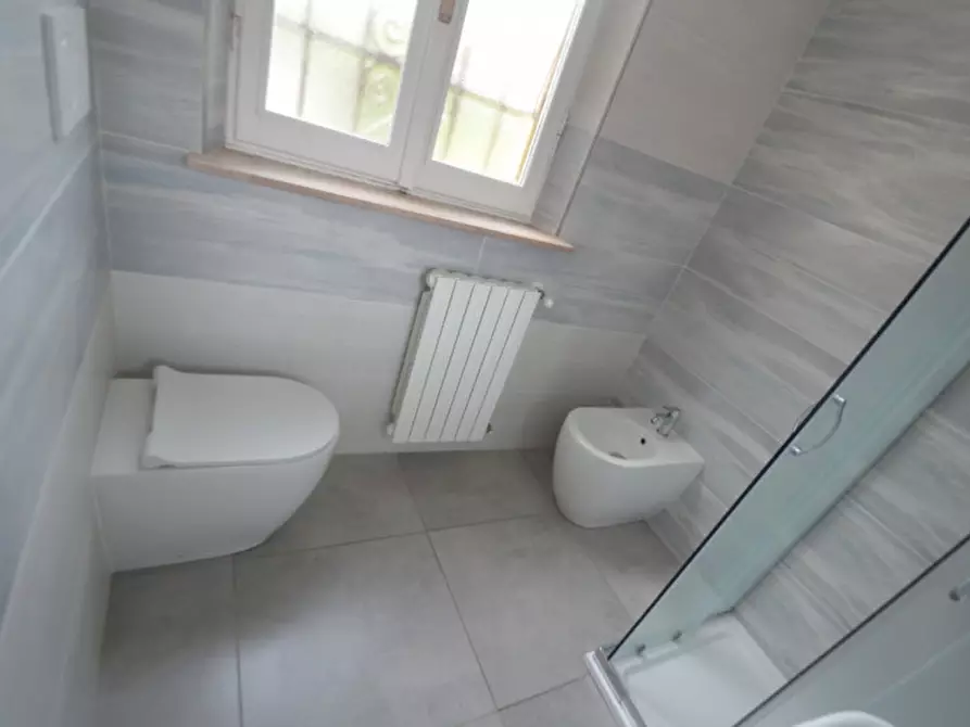 Immagine 16 di Appartamento in affitto  a Pavia