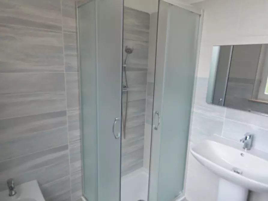 Immagine 18 di Appartamento in affitto  a Pavia