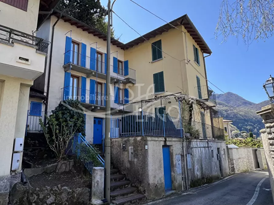 Immagine 7 di Casa indipendente in vendita  in Via Alle Rive, 38 a Faggeto Lario