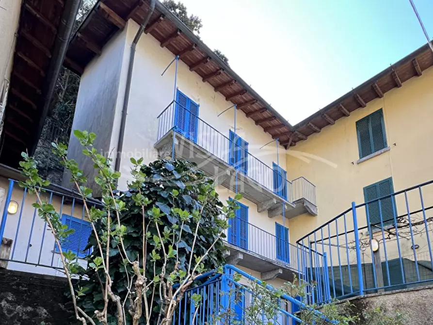Immagine 8 di Casa indipendente in vendita  in Via Alle Rive, 38 a Faggeto Lario