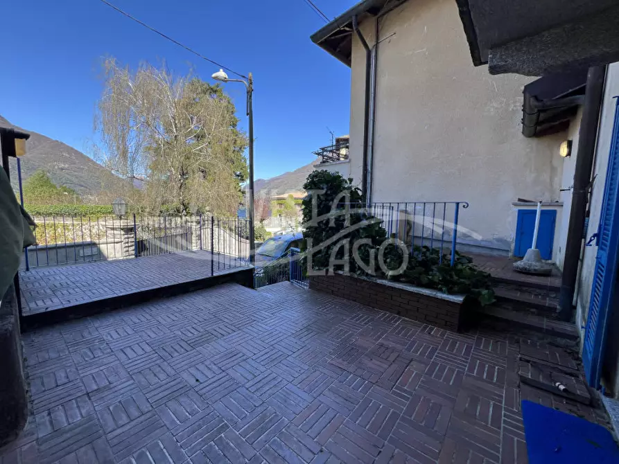 Immagine 36 di Casa indipendente in vendita  in Via Alle Rive, 38 a Faggeto Lario