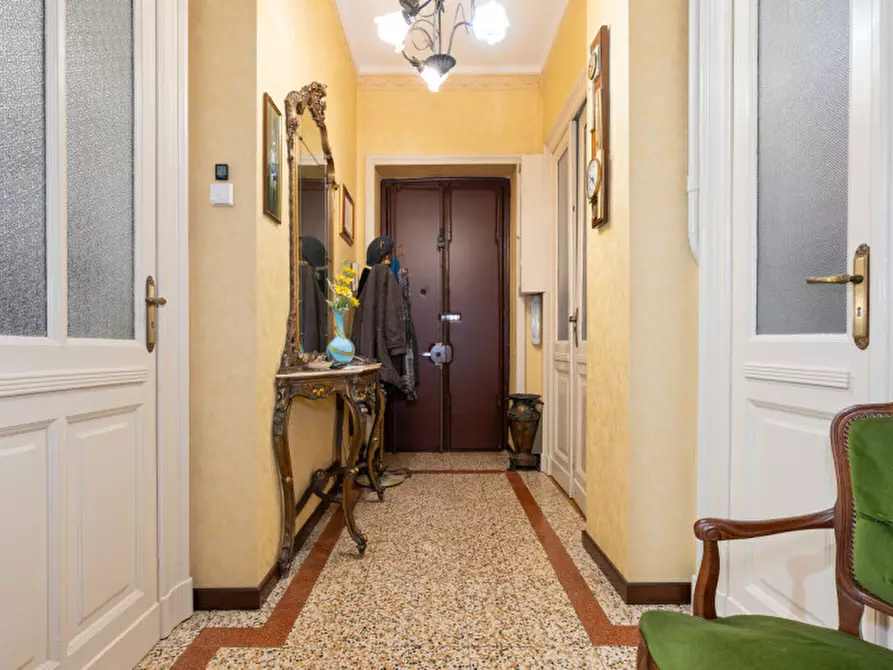 Immagine 4 di Appartamento in vendita  in Via Cesare Balbo 3 a Torino