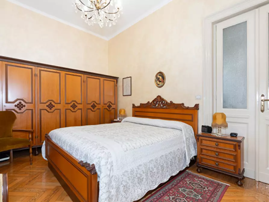Immagine 17 di Appartamento in vendita  in Via Cesare Balbo 3 a Torino