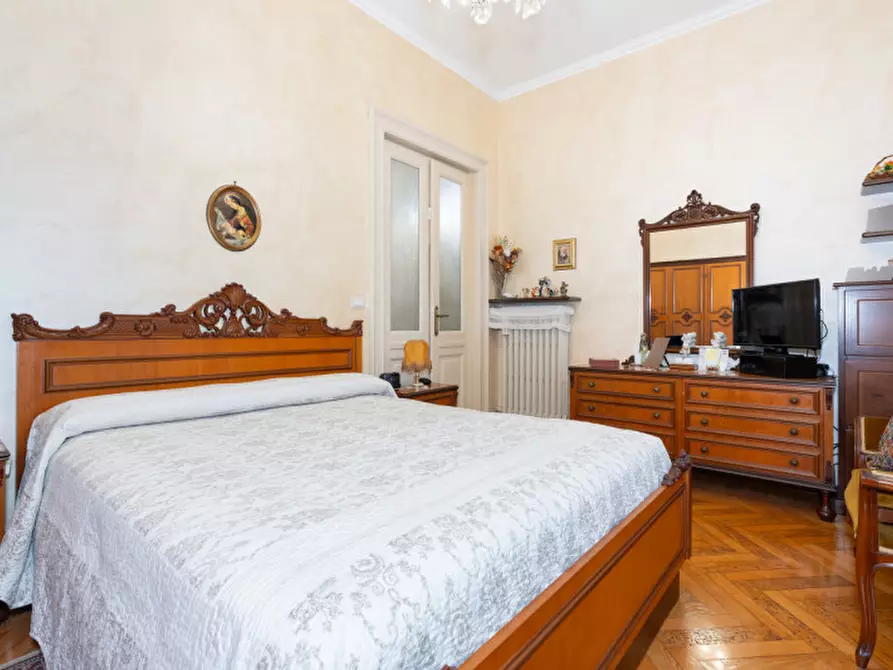 Immagine 19 di Appartamento in vendita  in Via Cesare Balbo 3 a Torino