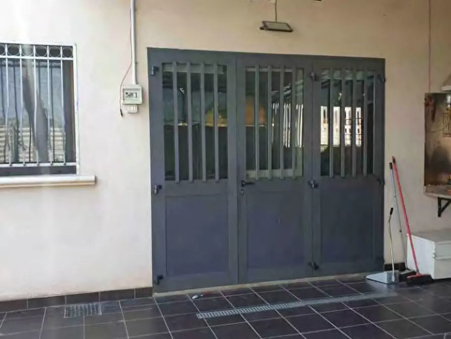 Immagine 4 di Villa in vendita  in Via Giacomo Leopardi 7, Asola a Asola