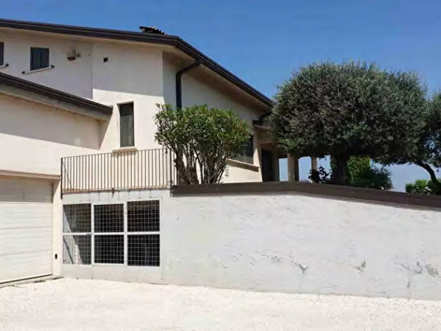 Immagine 14 di Villa in vendita  in Via Giacomo Leopardi 7, Asola a Asola