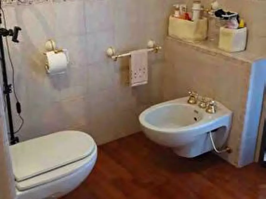 Immagine 15 di Villa in vendita  in Via Giacomo Leopardi 7, Asola a Asola