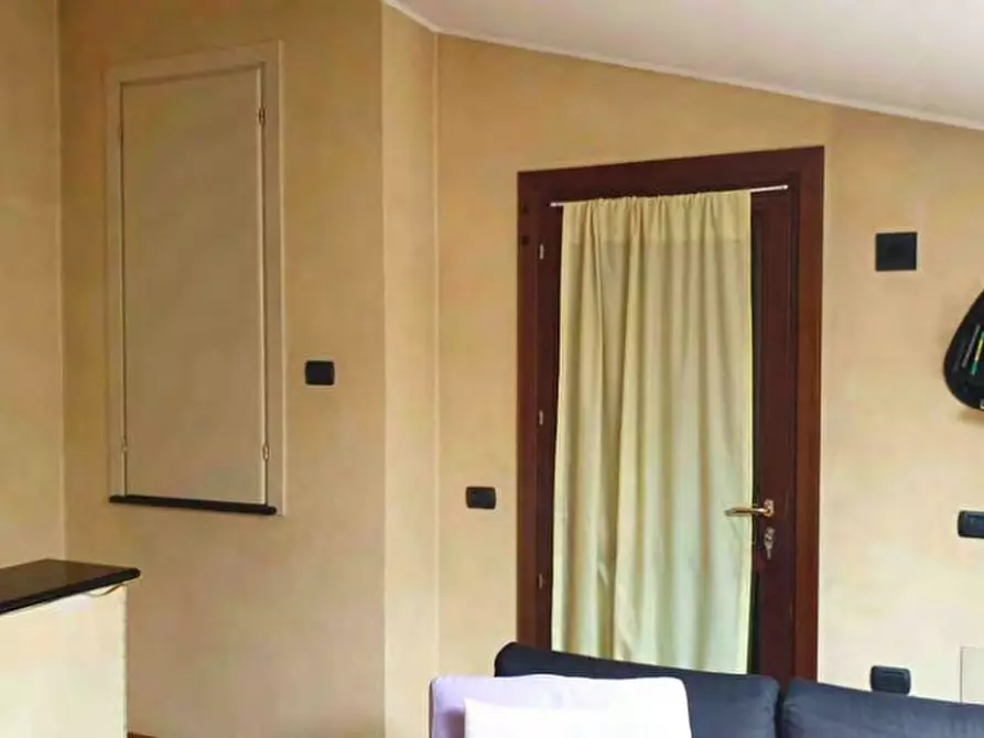 Immagine 29 di Villa in vendita  in Via Giacomo Leopardi 7, Asola a Asola