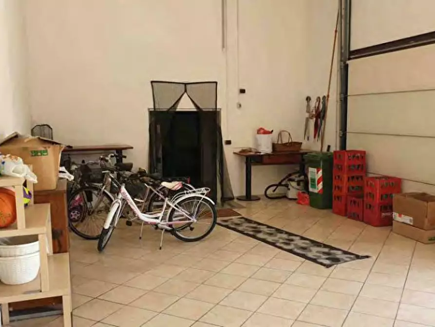 Immagine 41 di Villa in vendita  in Via Giacomo Leopardi 7, Asola a Asola