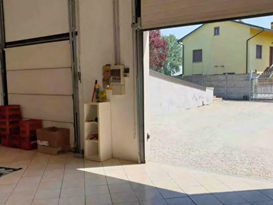 Immagine 42 di Villa in vendita  in Via Giacomo Leopardi 7, Asola a Asola