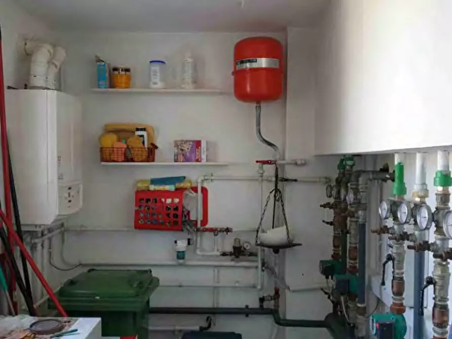 Immagine 49 di Villa in vendita  in Via Giacomo Leopardi 7, Asola a Asola