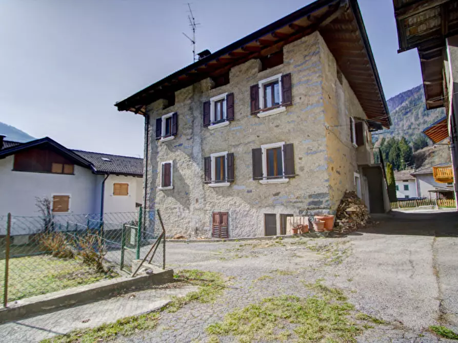 Immagine 18 di Casa indipendente in vendita  in Frazione Mortaso a Spiazzo