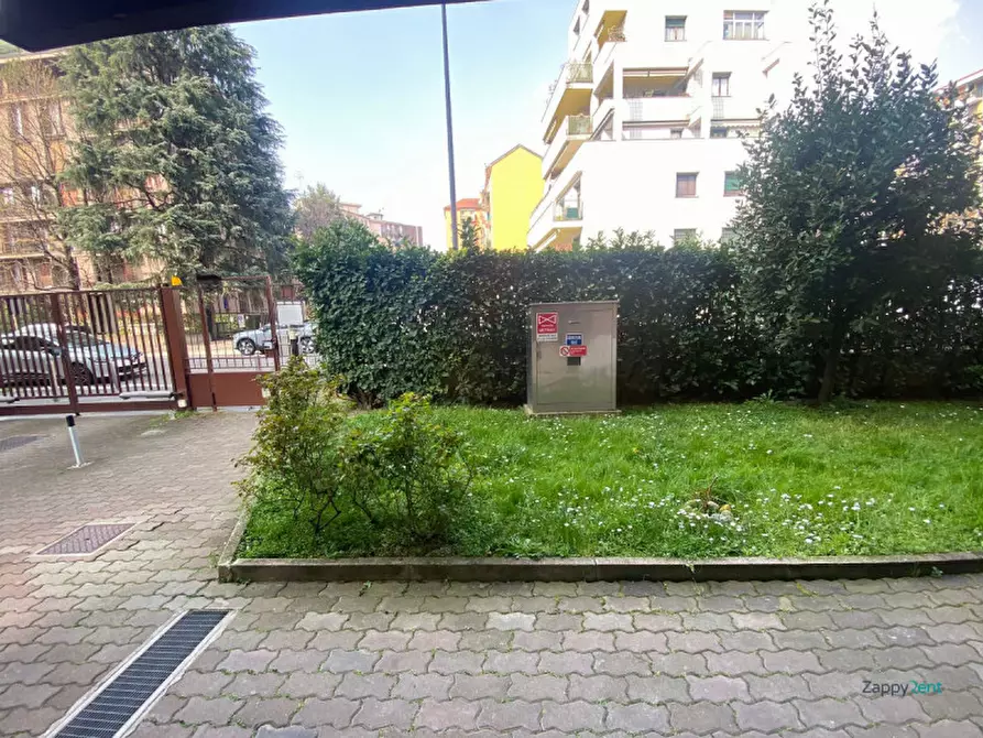 Immagine 30 di Appartamento in affitto  in Via Giuseppe Avezzana, 10 a Milano
