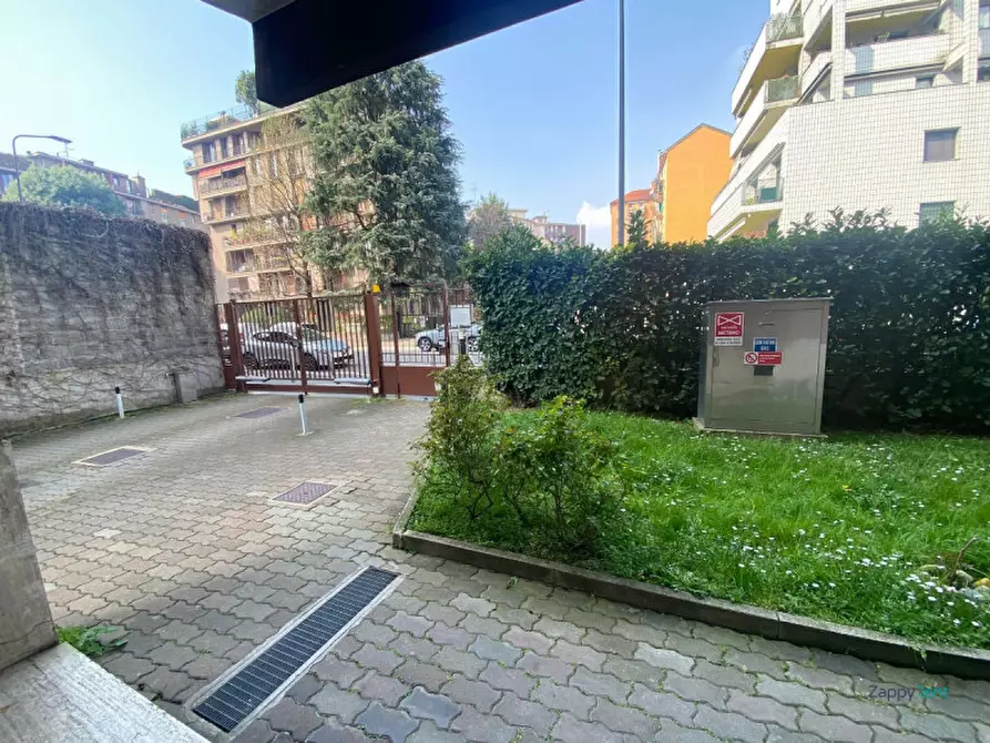 Immagine 36 di Appartamento in affitto  in Via Giuseppe Avezzana, 10 a Milano