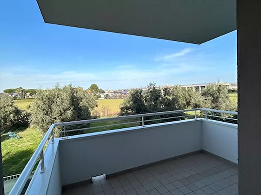 Immagine 12 di Appartamento in vendita  a San Benedetto Del Tronto