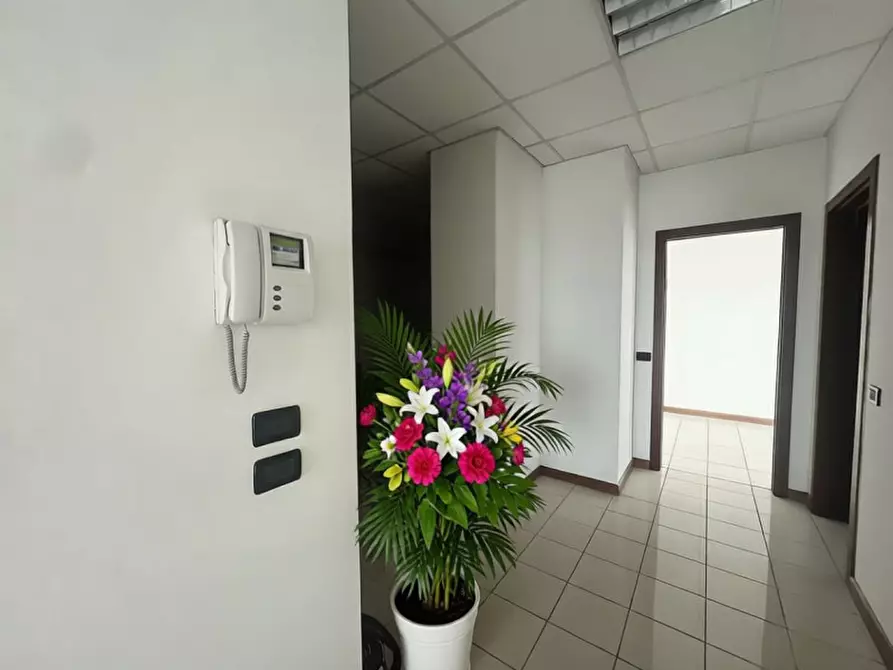 Immagine 3 di Ufficio in affitto  in Via Roma, 1 a Montecchio Maggiore