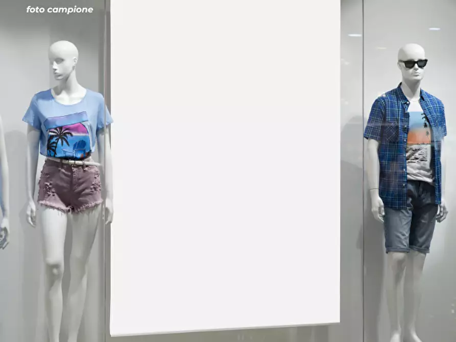 Immagine 5 di Negozio in affitto  a Costabissara