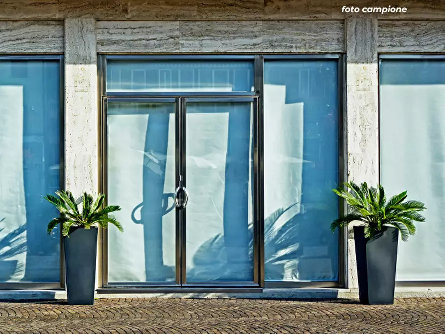 Immagine 10 di Negozio in affitto  a Costabissara