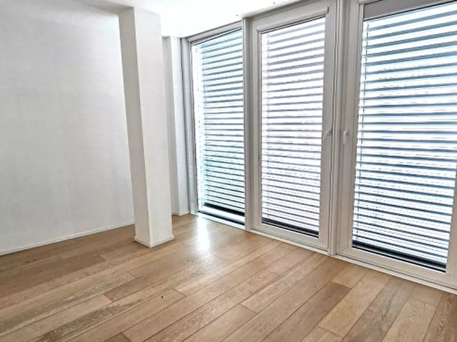 Immagine 4 di Appartamento in vendita  in Largo Europa a Padova