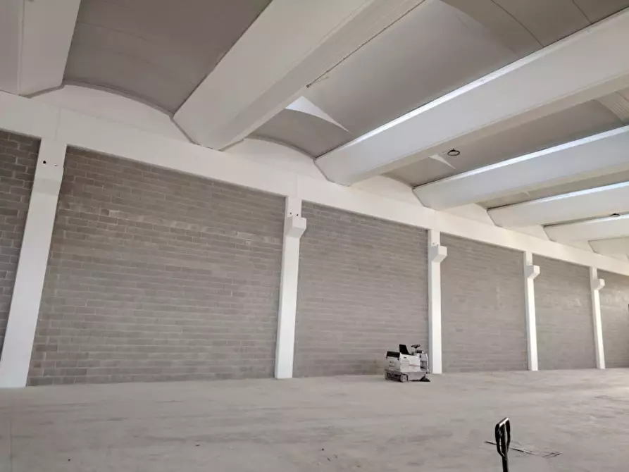 Immagine 7 di Capannone industriale in affitto  in via delle industrie a Mussolente