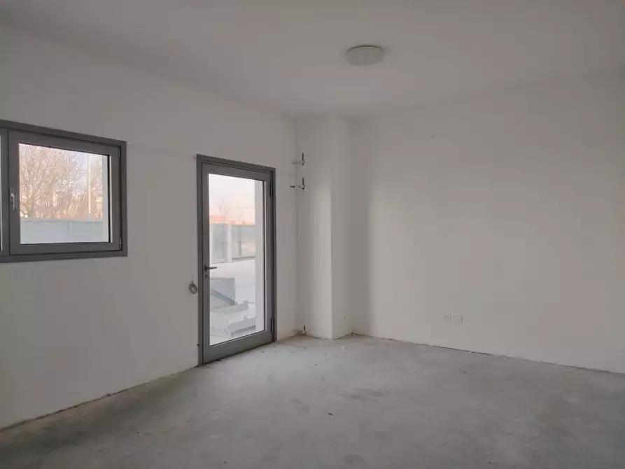 Immagine 11 di Capannone industriale in affitto  in via delle industrie a Mussolente