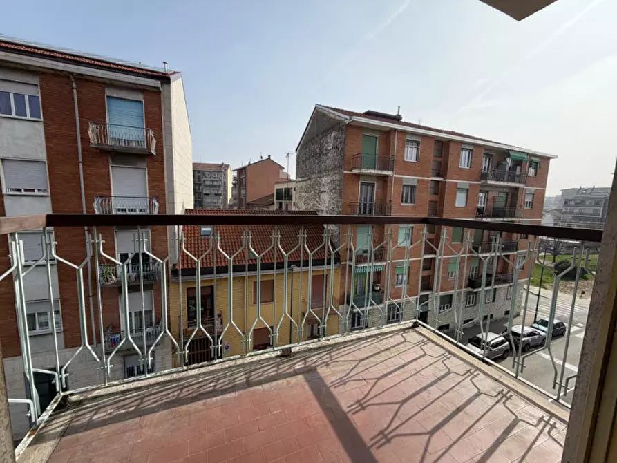 Immagine 13 di Appartamento in vendita  in Via Sostegno, 47 a Torino