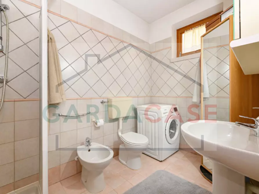 Immagine 14 di Appartamento in vendita  in Via Giulio Cesare a Desenzano Del Garda