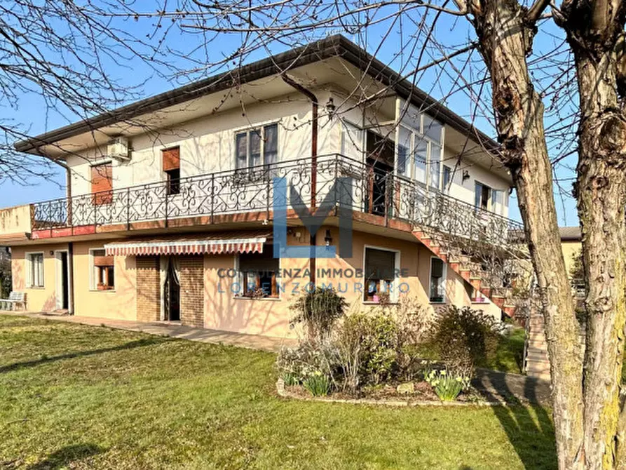 Immagine 1 di Casa indipendente in vendita  a Trevignano