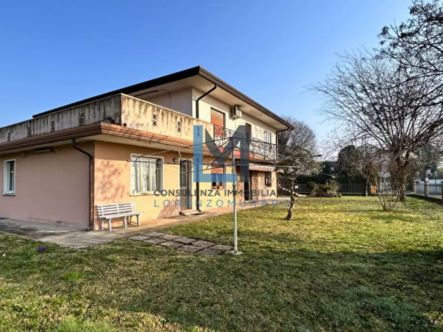 Immagine 4 di Casa indipendente in vendita  a Trevignano