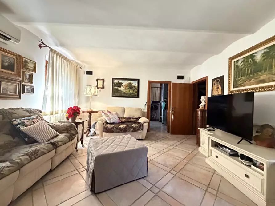 Immagine 6 di Casa bifamiliare in vendita  a Senigallia