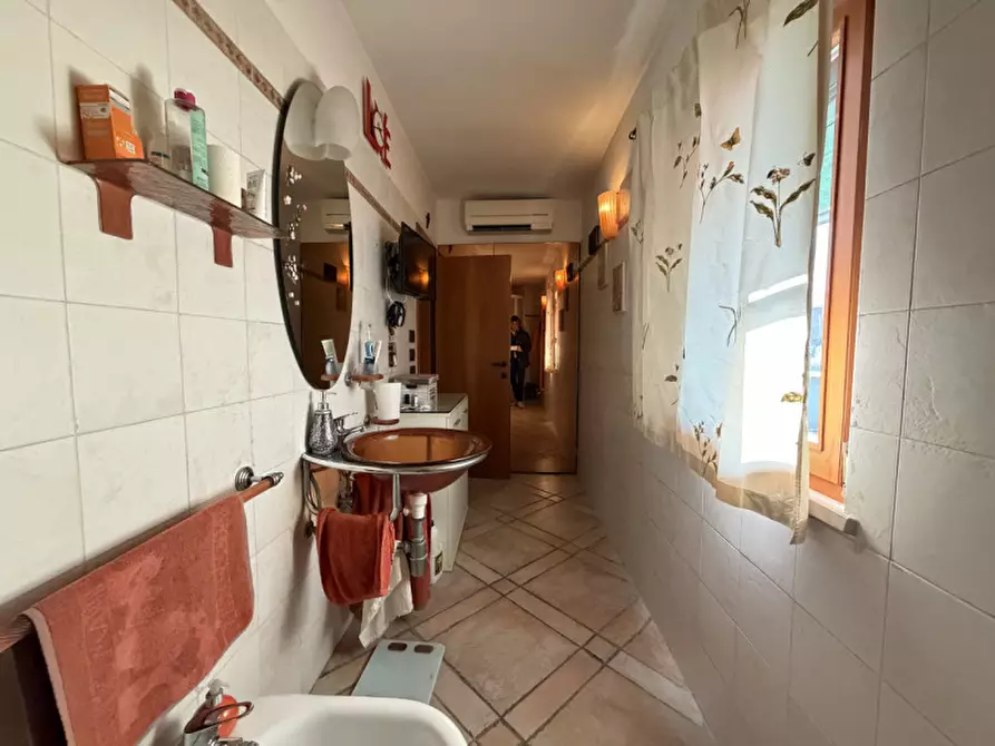 Immagine 12 di Casa bifamiliare in vendita  a Senigallia