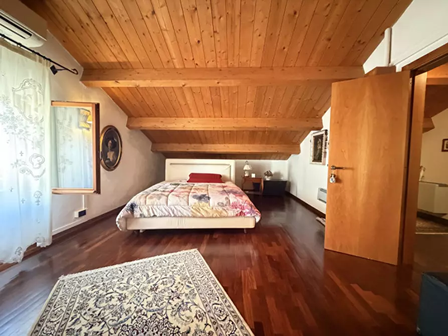 Immagine 27 di Casa bifamiliare in vendita  a Senigallia