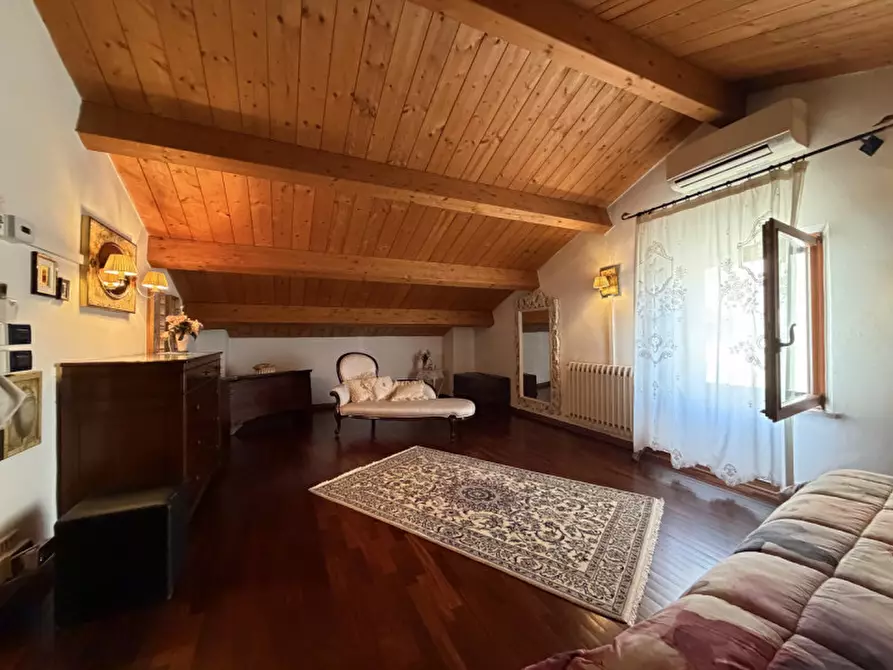 Immagine 28 di Casa bifamiliare in vendita  a Senigallia