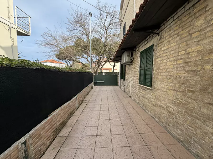Immagine 77 di Casa bifamiliare in vendita  a Senigallia