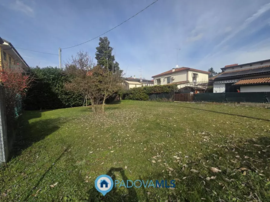 Immagine 4 di Casa indipendente in vendita  in VIA PEROSI a Padova