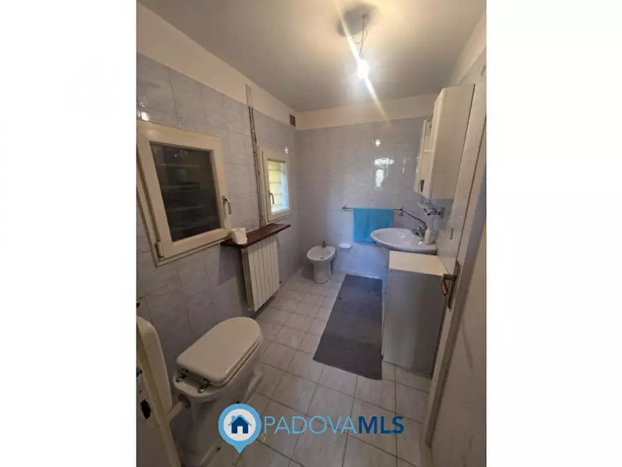 Immagine 10 di Casa indipendente in vendita  in VIA PEROSI a Padova