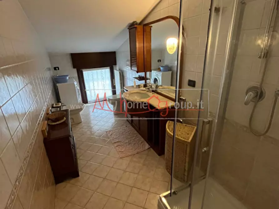 Immagine 10 di Appartamento in vendita  a Selvazzano Dentro